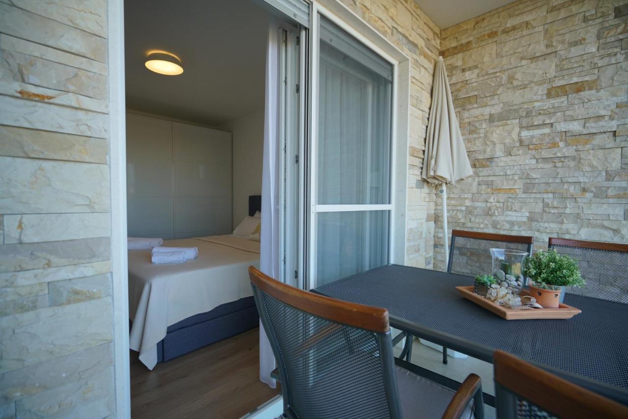 Apartment Perla Sukošan Exterior foto